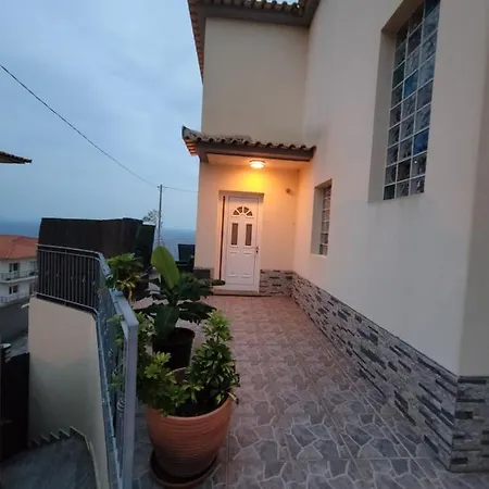 Maison Avec Vue Exceptionnelle Sur L'ocean - 5 Mn Du Centre Semesterbostad *